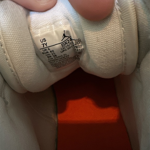 GUC Jordan 1 Mid SE Stitch size 7Y - Picture 7 of 8